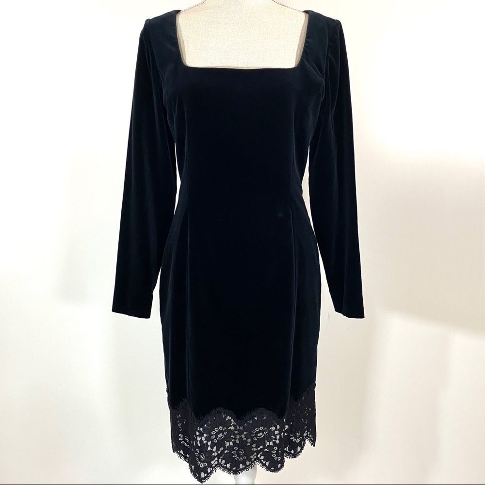 EMANUEL Emanuel Ungaro.Square Neck Black Velvet Lace Dress, Vintage . Size 8/42